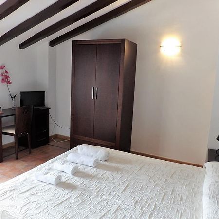 Hospederia Castillo De Alcaudete Guest House Eksteriør bilde